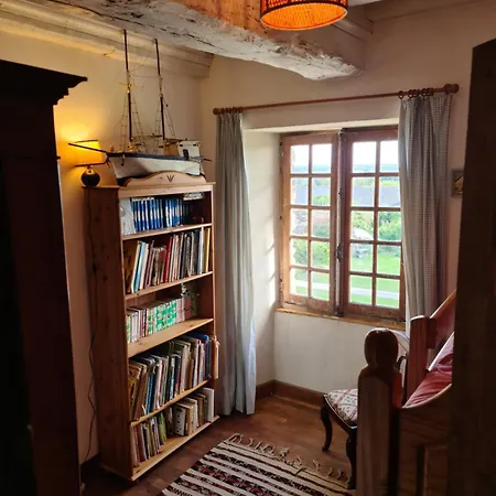 Villa Prieure Saint Leonard, Xieme Siecle, Baie Du Mont Saint Michel Vains