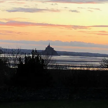 Villa Prieure Saint Leonard, Xieme Siecle, Baie Du Mont Saint Michel