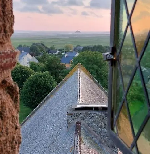 Prieure Saint Leonard, Xieme Siecle, Baie Du Mont Saint Michel