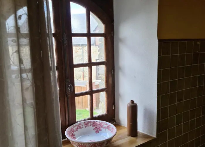 Prieure Saint Leonard, Xieme Siecle, Baie Du Mont Saint Michel