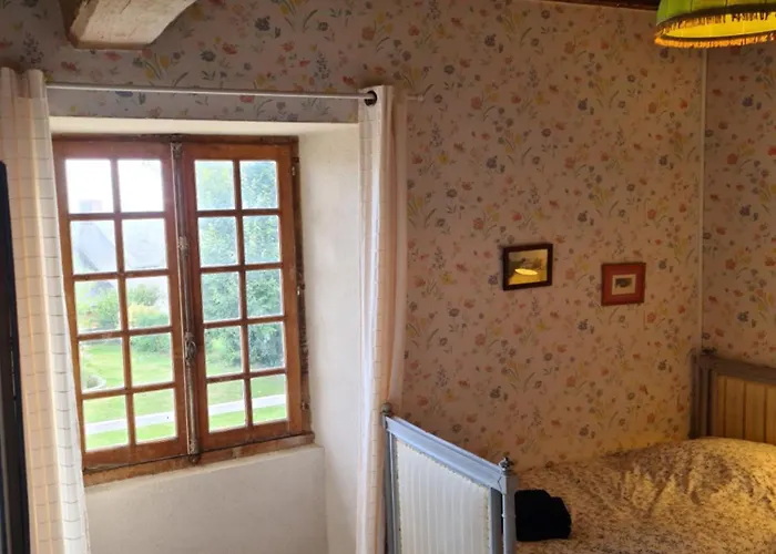 فيلة Prieure Saint Leonard, Xieme Siecle, Baie Du Mont Saint Michel *