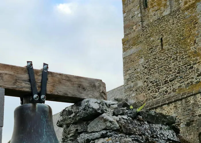 فيلة Prieure Saint Leonard, Xieme Siecle, Baie Du Mont Saint Michel *